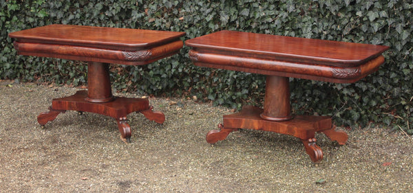 Antieke Set van 2 Consoletafels