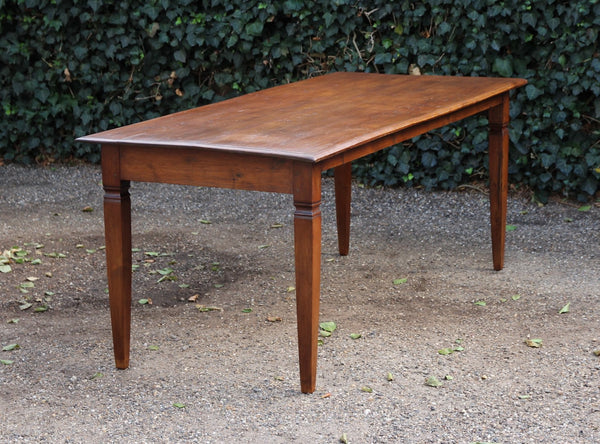 Antieke Eettafel