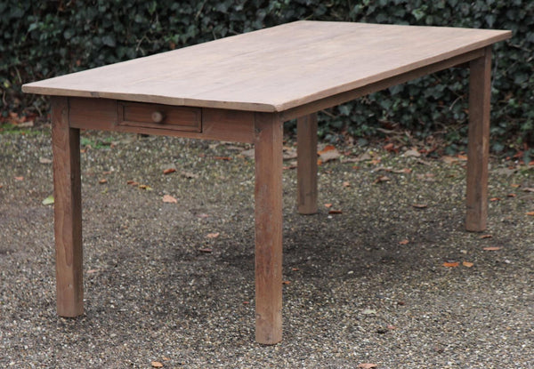 Antieke Tafel