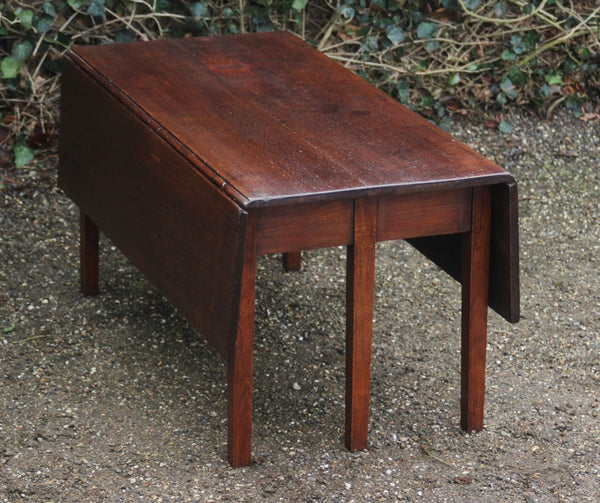 Antieke Engelse Pembroke Tafel
