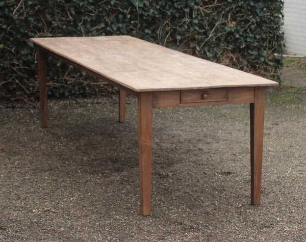 Antieke Lange Tafel