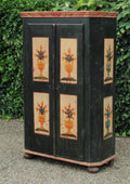 Antieke Oostenrijkse Bruidskast