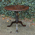 Antieke Tilltop Table
