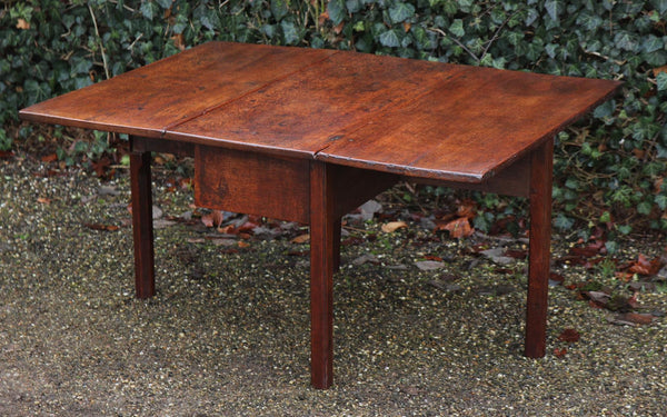 Antieke Pembroke Tafel